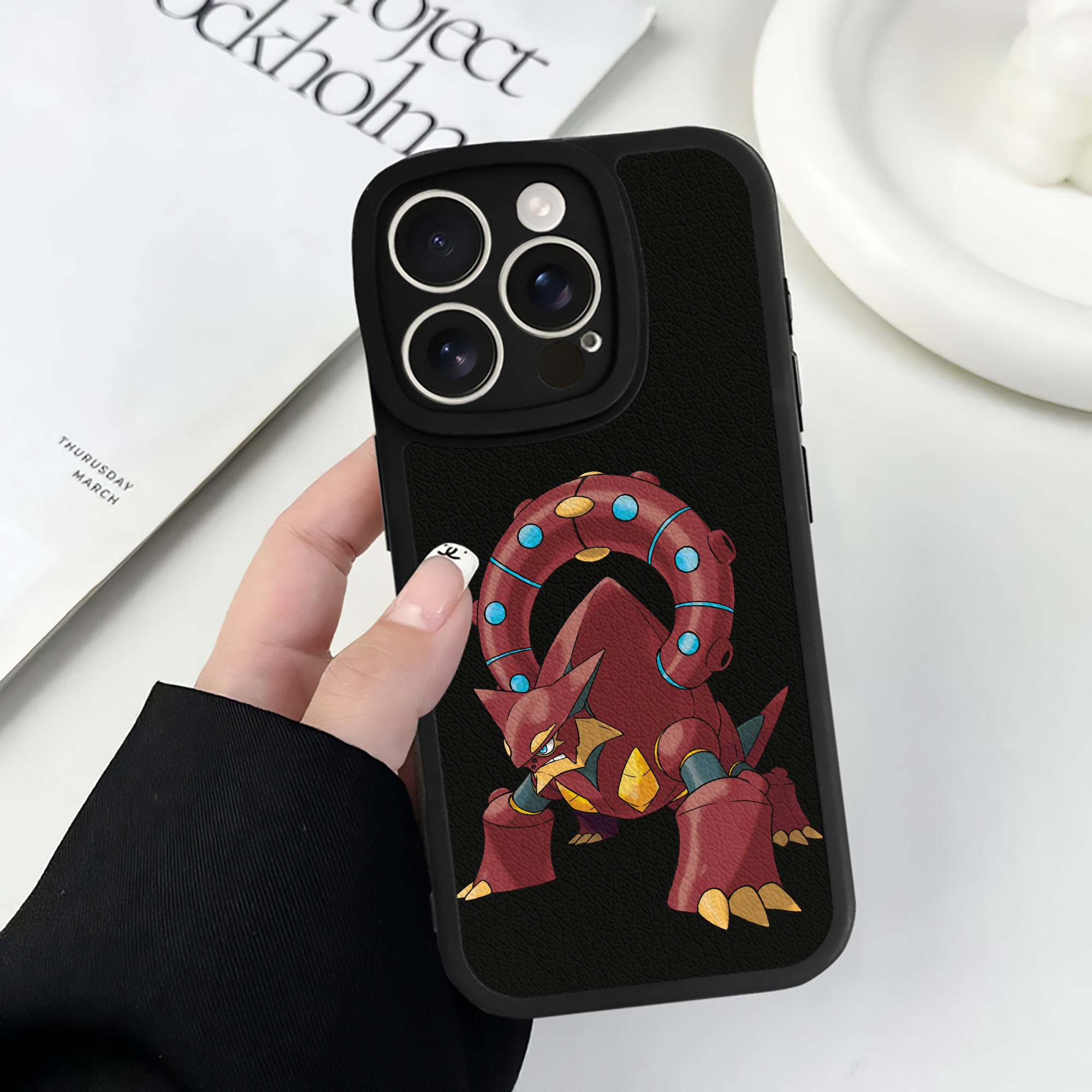 （画像用） ポケットモンスター Pokémon 【iPhone 16シリーズ対応】シリコンスマホケース（レザー調） 材質：シリコン